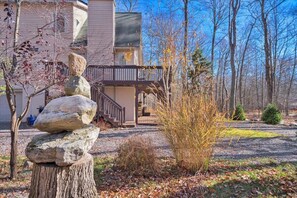 Property grounds - A-Frame Chalet - Mountain modern in Big Bass Lake with pool! (Clifton)