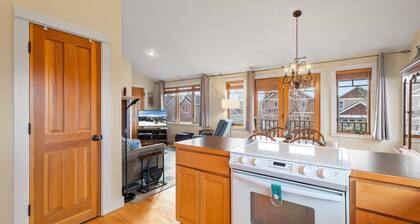 Walk to Downtown Sisters | 2BDR | Perfect Location!