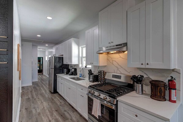 Fridge, microwave, oven, stovetop