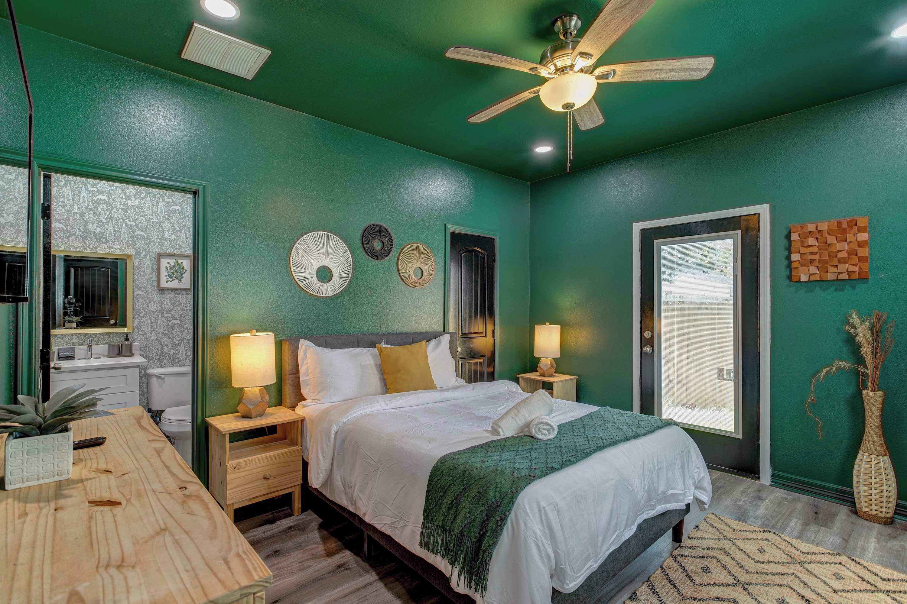 3 makuuhuonetta, silitysrauta/-lauta, Wi-Fi, vuodevaatteet