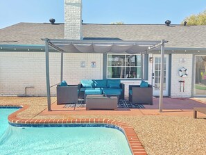 Pool - Sageview Cottage – 4 BDR w/ Pool, Pet Friendly! (Houston)
