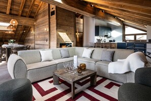 Fireplace - Wifi, 2nd floor, view mountain, sauna, hammam, terrace, balcony, fireplace or stove, tv, 206m² (Méribel - Les Allues)