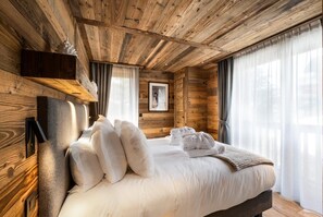 3 bedrooms, WiFi, bed sheets - Wifi, 2nd floor, view mountain, sauna, hammam, terrace, balcony, fireplace or stove, tv, 206m² (Méribel - Les Allues)