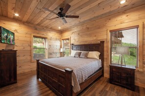 5 bedrooms, iron/ironing board, free WiFi, bed sheets - Stunning View of Mt. LeConte, Private, 10 min to Pigeon Forge (Sevierville)