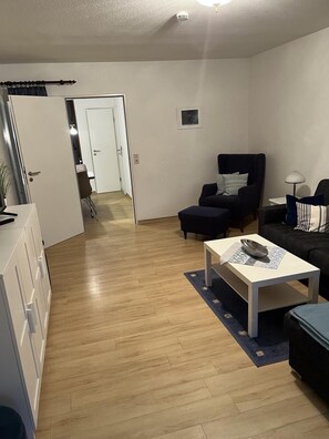 Télévision, chaîne hi-fi