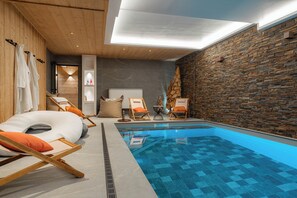 Sisäuima-allas, lämmitetty uima-allas