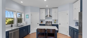 The Links! - Luxury Golf Retreat with Golf Simulator