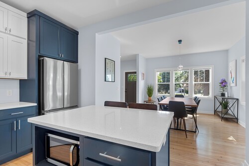 The Links! - Luxury Golf Retreat with Golf Simulator