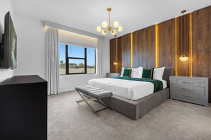 9 chambres, fer et planche à repasser, lit parapluie, Wi-Fi