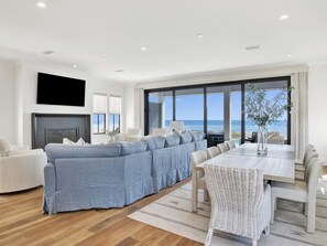 Studio (Multiple Bedrooms) | Property amenity - Azura (Pensacola)