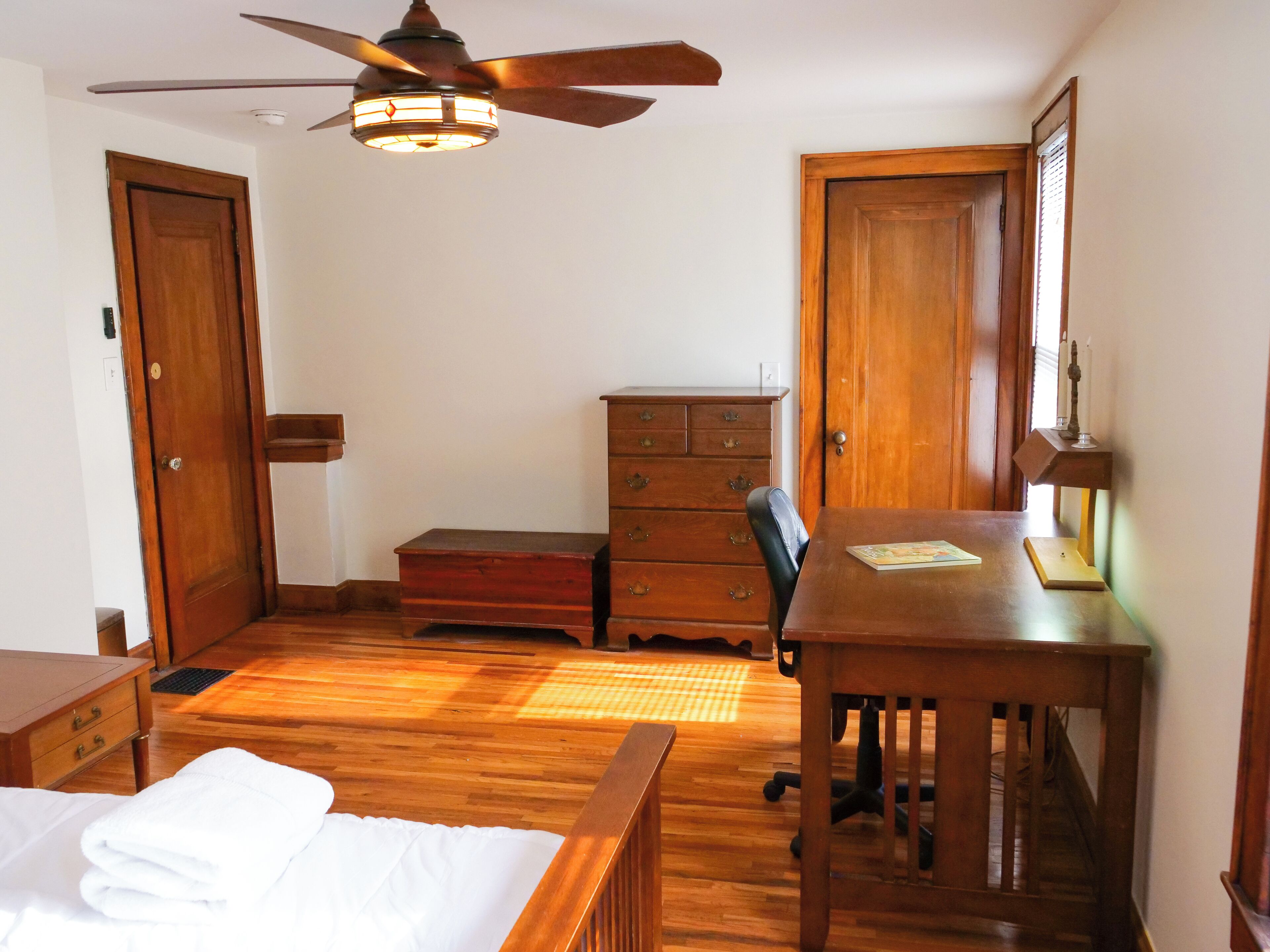 2 soverom, strykejern/-brett, wi-fi og sengetøy