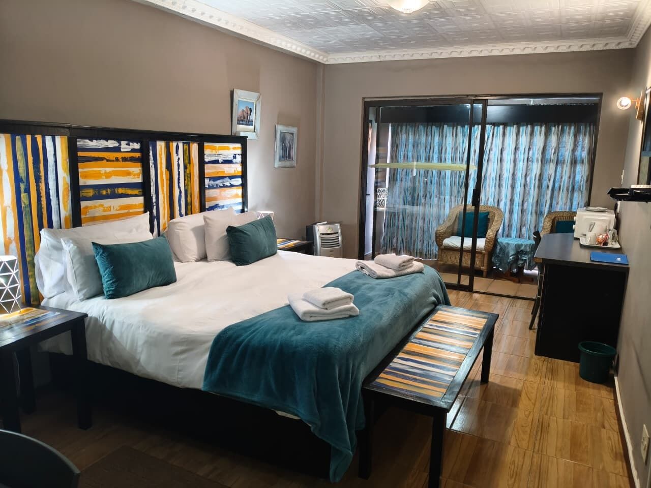 Junior Suite | In-room safe, laptop workspace, iron/ironing board (on request)