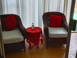 In-room safe, laptop workspace, iron/ironing board, free WiFi - Blyde lodge (Graskop)