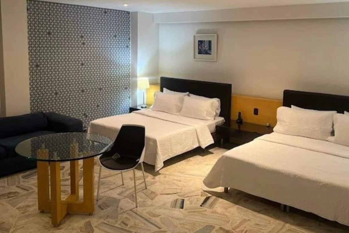 ห้องสแตนดาร์ดทวิน | โต๊ะทำงาน, พื้นที่ทำงานแบบใช้แล็ปท็อป, เตารีด/โต๊ะรีดผ้า, Wi-Fi ฟรี