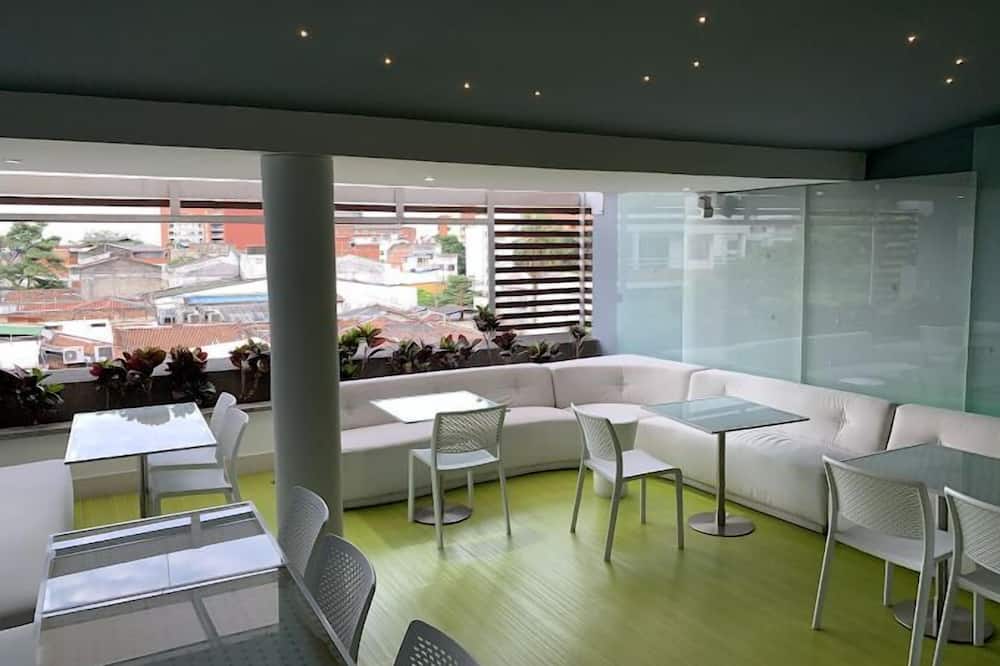 HOTEL KING VERSALLES
