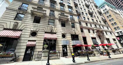 Charming condo with AC on Beacon Hill