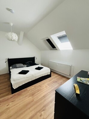 2 bedrooms, WiFi, bed sheets