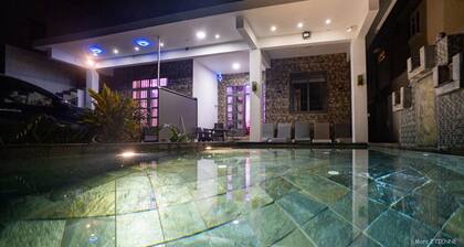 The Light Villa 2-Bedroom Flic en Flac LICENSED BY TOURISM AUTHORITY 16609