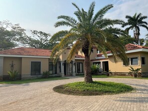 Extérieur