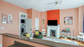 Smart-TV, Bücher, Musikbibliothek