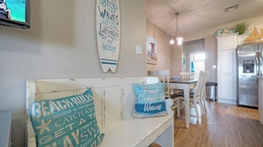 Interior - The Beautiful Place by Avantstay Mins to Beach + Family-friendly Pool (Corpus Christi)