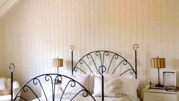 3 Schlafzimmer, Schreibtisch, BĂŒgeleisen/BĂŒgelbrett, WLAN