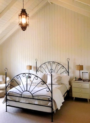 3 sovrum, skrivbord, strykjärn/strykbräda och wi-fi