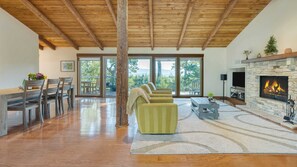 Interior - Serene Crest by Avantstay A+ Design Near Beaches (Pebble Beach)