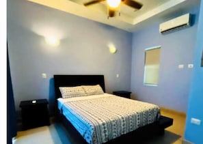 3 bedrooms, iron/ironing board, WiFi, bed sheets - Dream villa with guest house and semi-Olympic pool! (Santa Cruz)