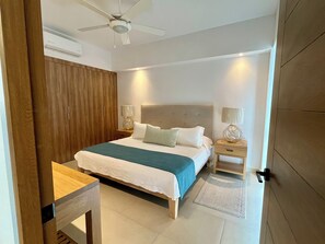 2 bedrooms, in-room safe, free WiFi, bed sheets - Charming 2-bedroom apartment with fitness room, WiFi in enchanting NAY (63735)