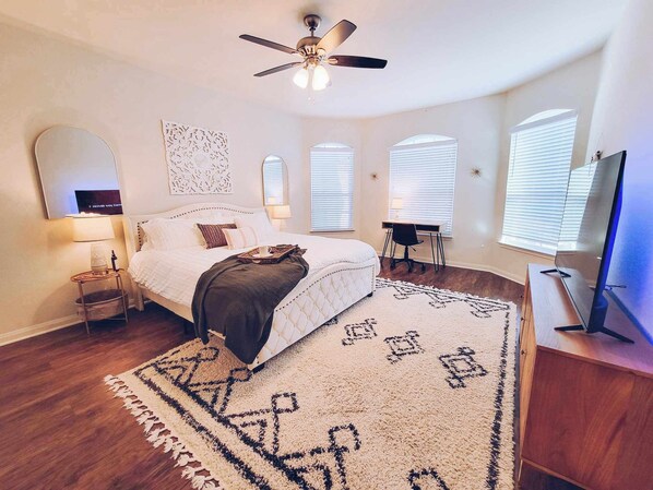 4 室のベッドルーム、アイロン / アイロン台、旅行用ベビーベッド、WiFi