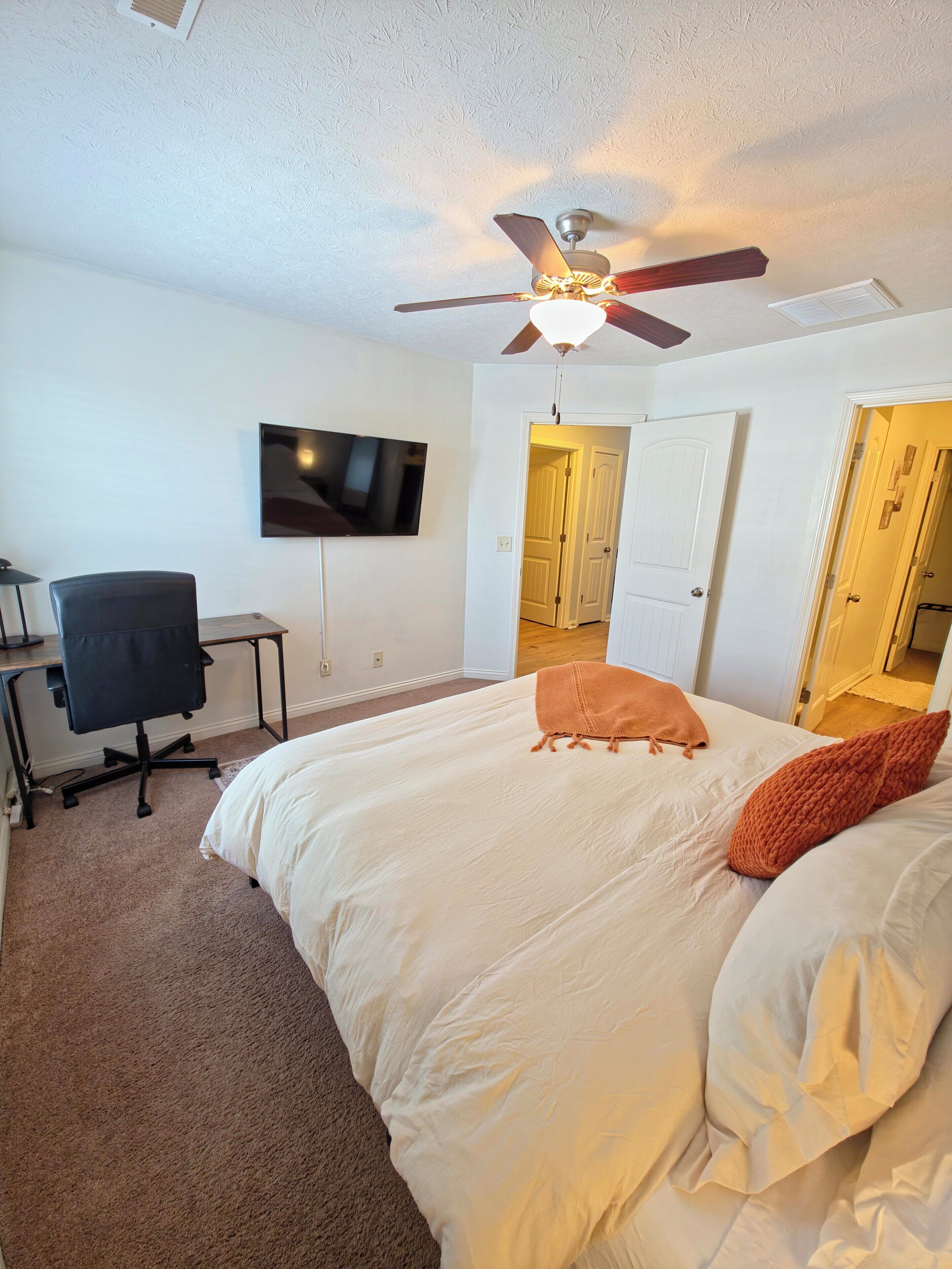 2 bedrooms, iron/ironing board, free WiFi, bed sheets
