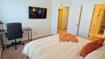 2 bedrooms, iron/ironing board, free WiFi, bed sheets