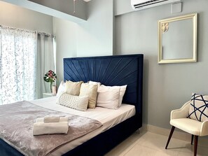 2 bedrooms, iron/ironing board, WiFi, bed sheets - B7_DowntonBest Luxury Plus 2bdr-Pool-Gym-Sauna-Spa (Santo Domingo)
