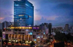 Exterior - B7_DowntonBest Luxury Plus 2bdr-Pool-Gym-Sauna-Spa (Santo Domingo)
