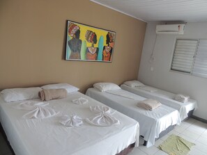 標準三人房, 夏威夷式陽台 | 筆電工作空間、免費無線上網