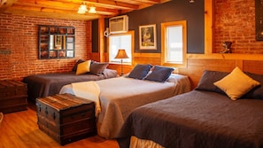 9 bedrooms, desk, iron/ironing board, travel crib