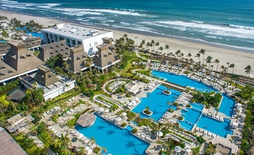 Luxurious Master Bedroom @Vidanta The Grand Mayan,  Acapulco