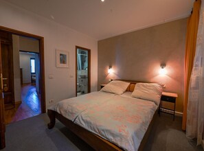 3 chambres, accès Internet, draps fournis