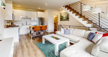 Modern townhome with rooftop deck, dog-friendly and city access