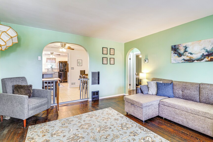 Game Room & Fire Pit: West Mifflin Home! - 몬로빌