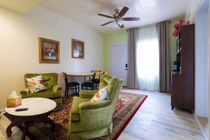 Apartment, 1 King Bed, Kitchen (Mariposa Buckeye) | Living area | 42-inch flat-screen TV with digital channels