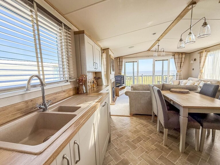 Luxury Lodge With Stunning Full Sea Views At Hopton Ref 80010w - Great Yarmouth