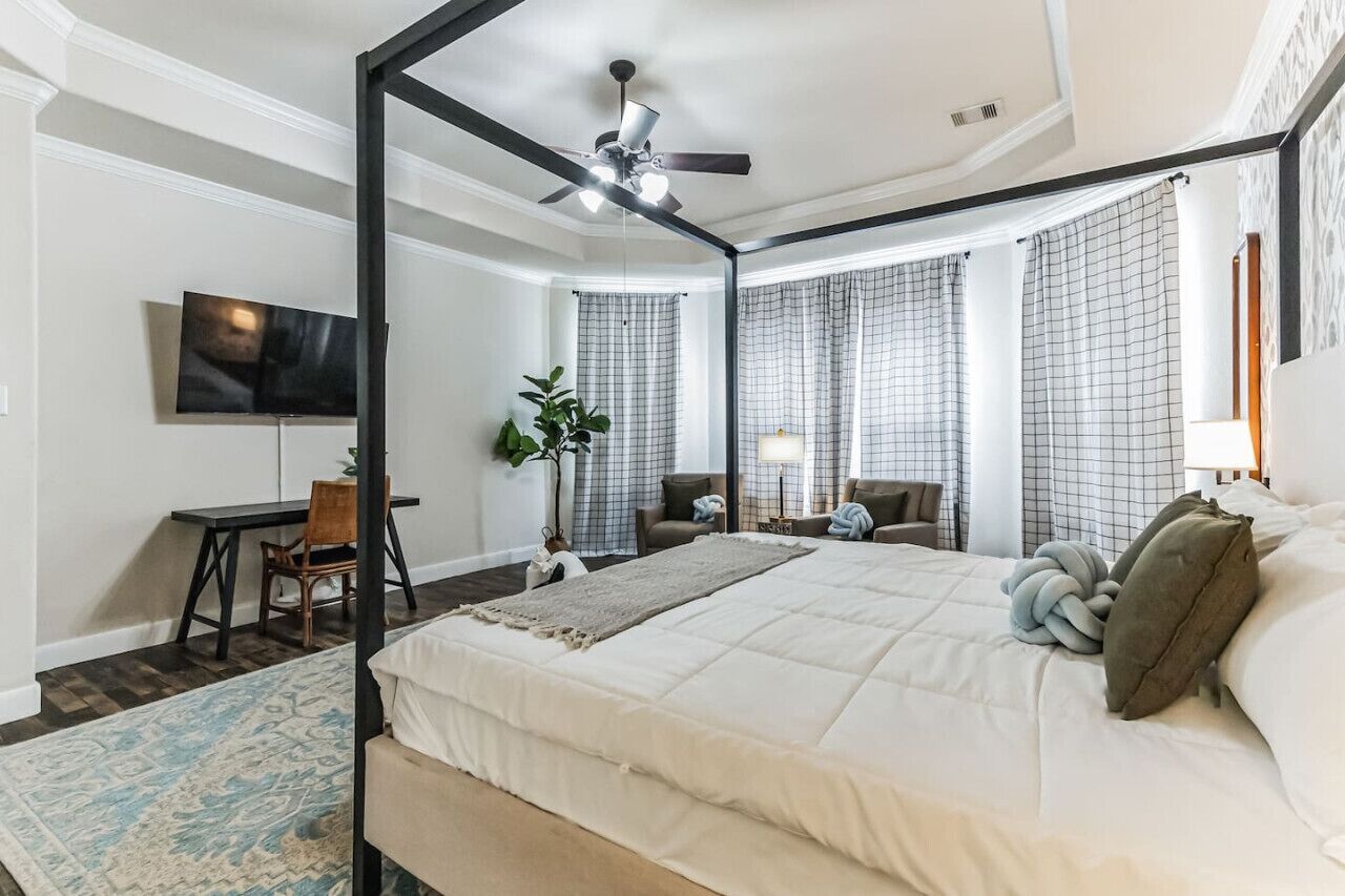 5 slaapkamers, een bureau, een strijkplank/strijkijzer, gratis wifi