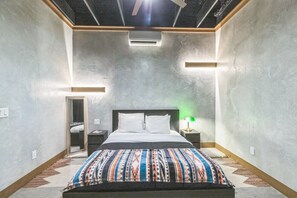1 chambre, bureau, fer et planche à repasser, Wi-Fi gratuit