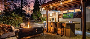 Luxury Spacious Alexandria Home Minutes to Washington D.C.