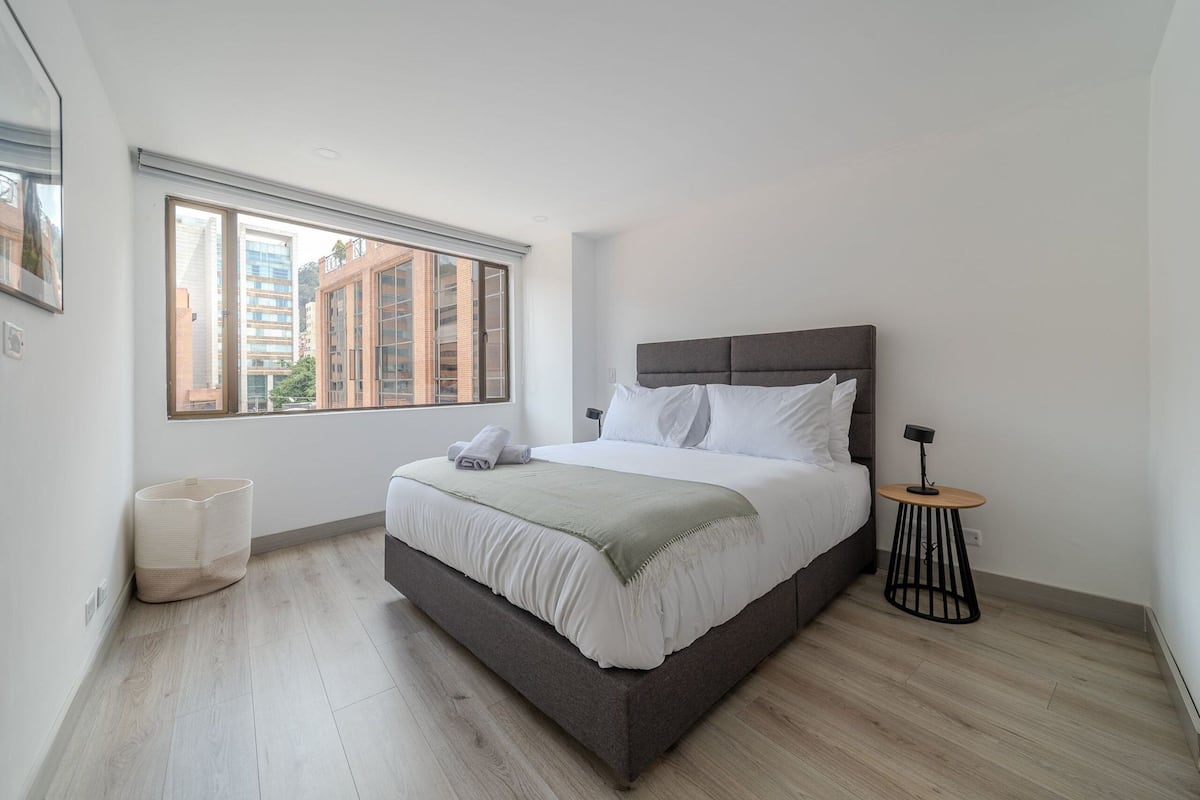 Appartement, 2 chambres | Rideaux occultants, Wi-Fi gratuit, draps fournis