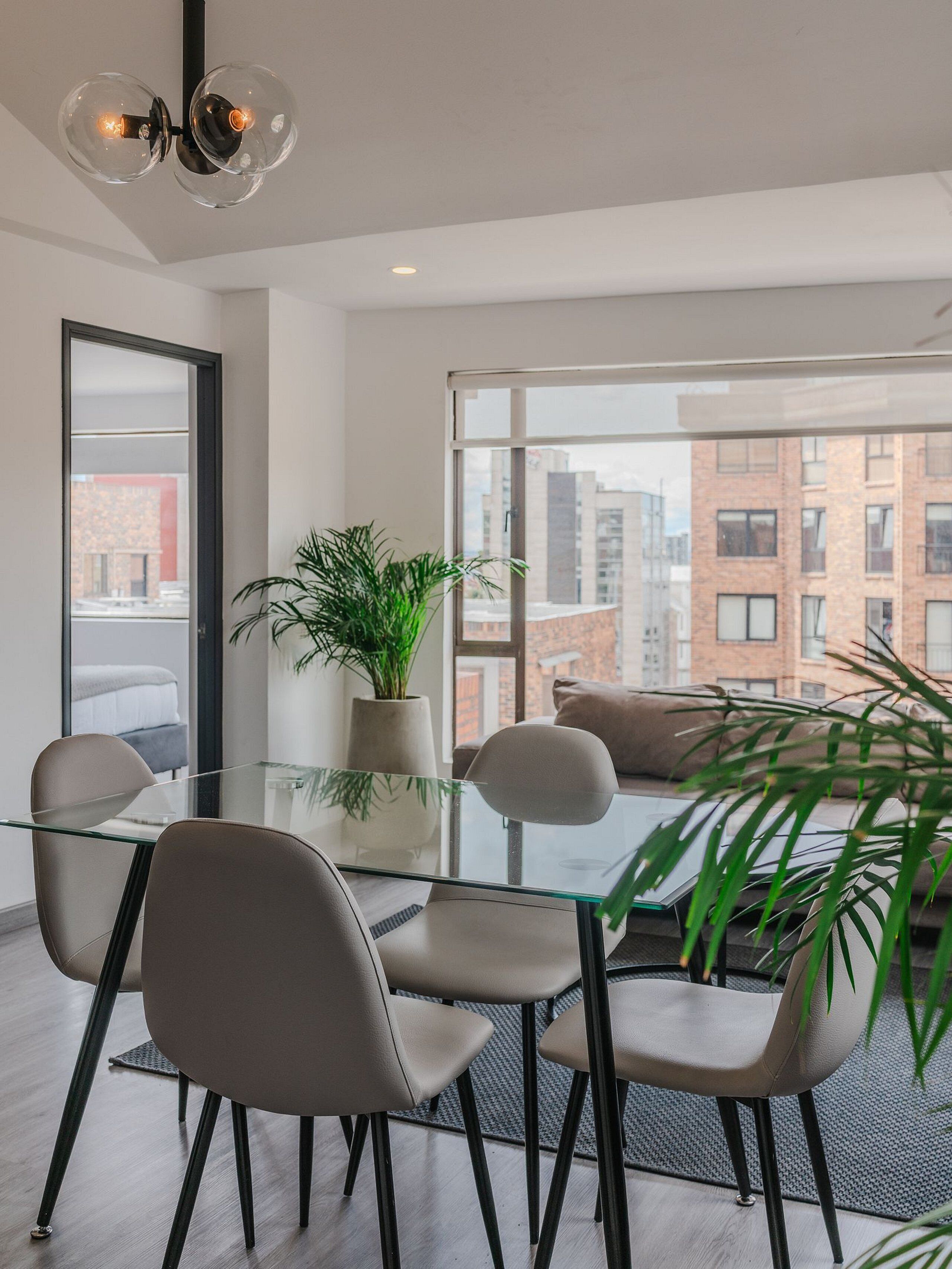 Apartment, 2 Bedrooms | Dining