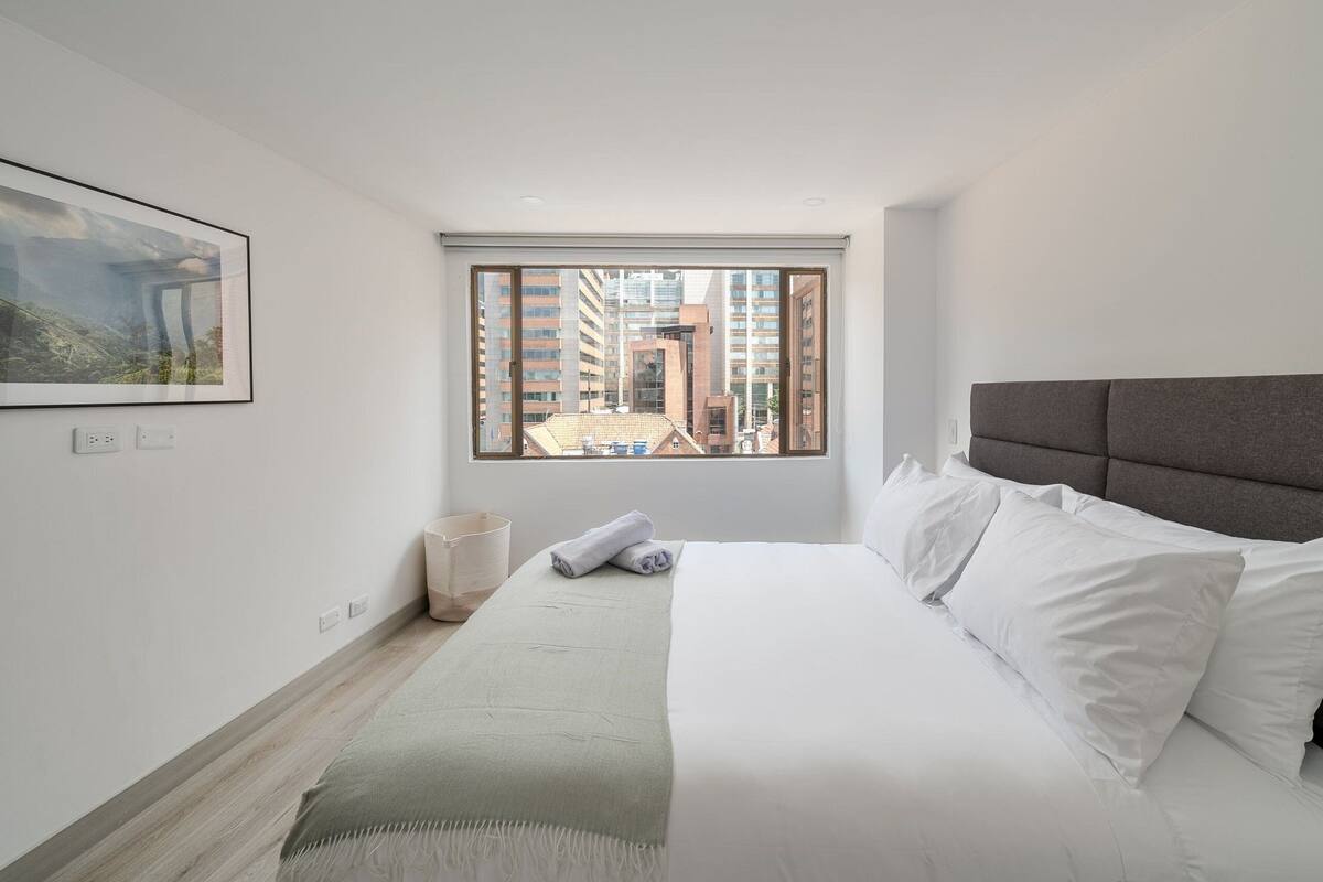 3 bedrooms, blackout curtains, free WiFi, bed sheets