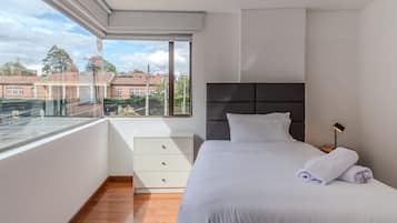 3 habitaciones, cortinas blackout, wifi gratis y ropa de cama